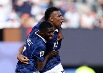 Mbappe-Olise Mudahkan Les Bleus