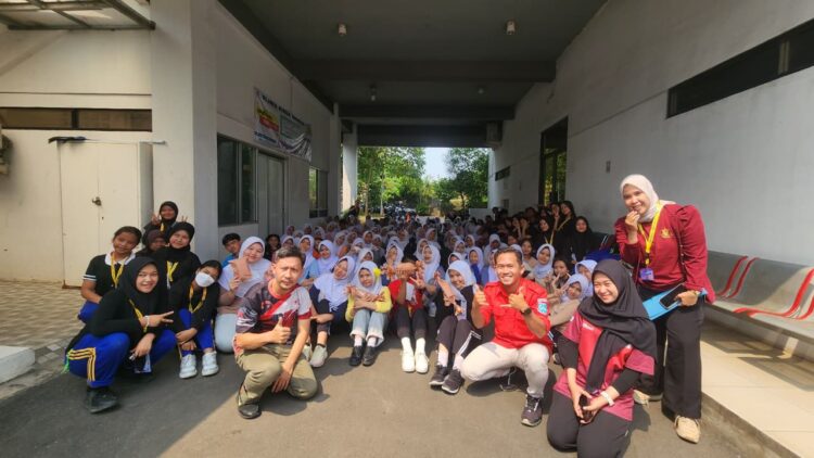 Ratusan Siswa Baru SMK Kesehatan Riksa Indrya