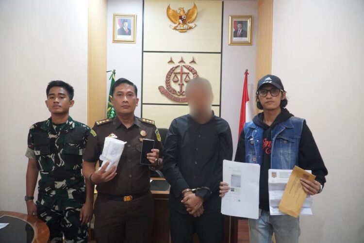 Catut Kejari Kabupaten Tangerang, Anggota LSM Peras Kepala Desa